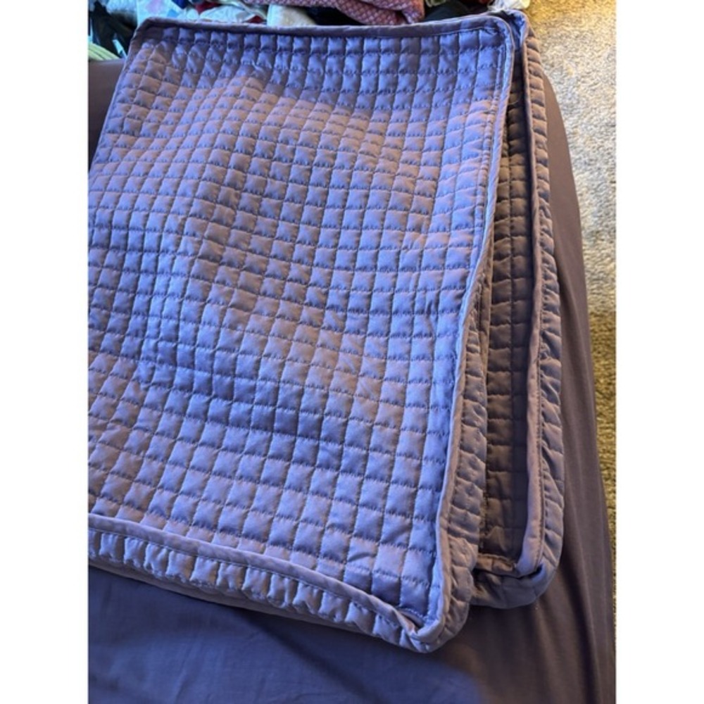 Pillow Shams Lavender Excellent‎ Condition